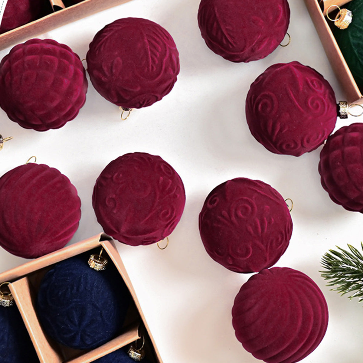 Velvet Christmas Balls 20PCS(2.36 inches/ 6 cm)